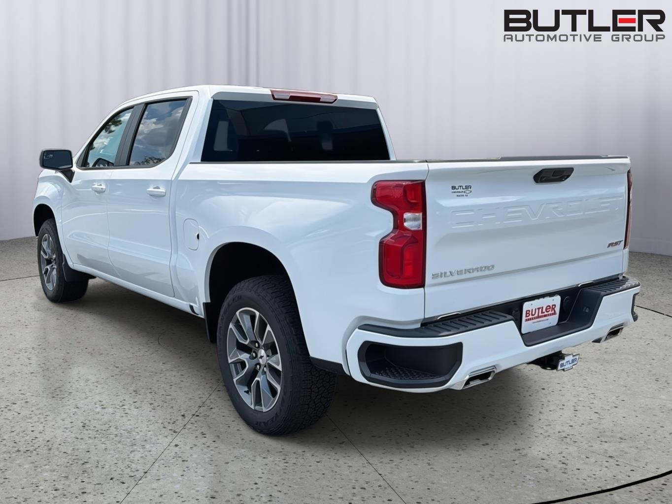 New 2026 Summit White Chevrolet RST image 4