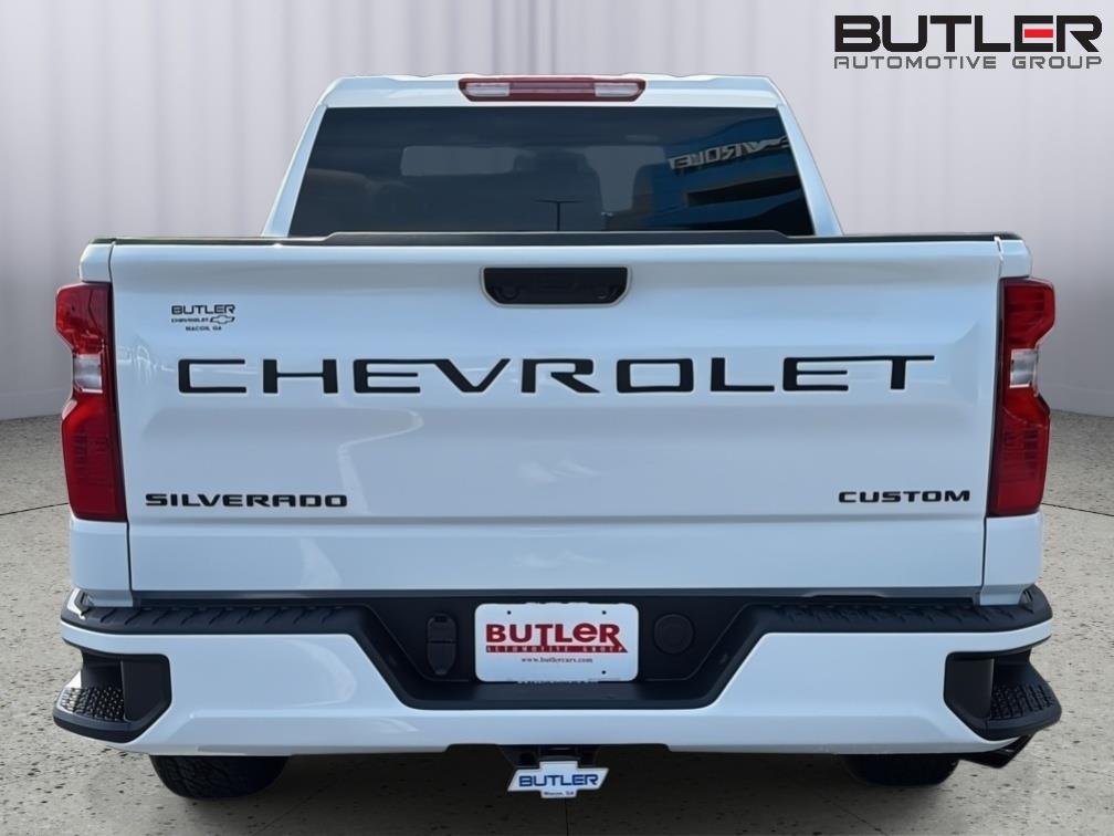 New 2026 Summit White Chevrolet Custom image 5