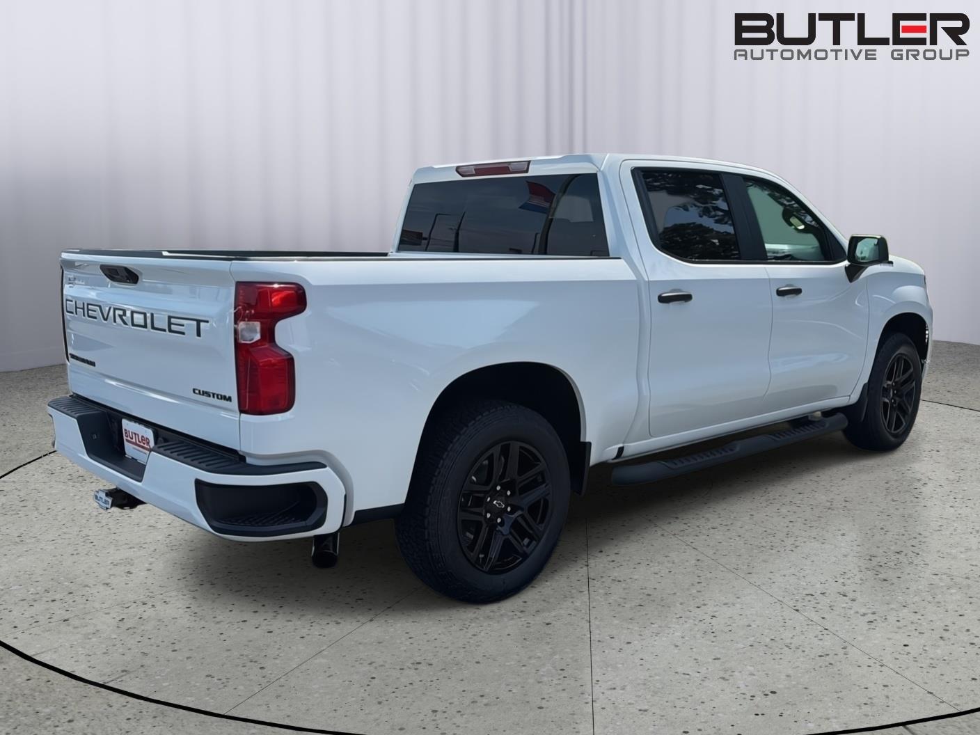 New 2026 Summit White Chevrolet Custom image 6