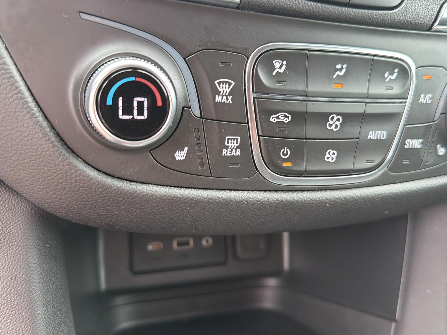 Used 2023 Chevrolet Equinox SUV