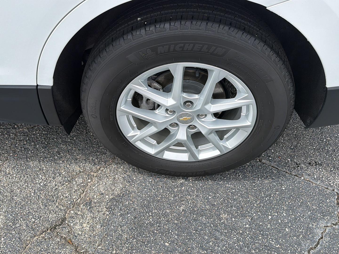 Used 2023 Chevrolet Equinox SUV