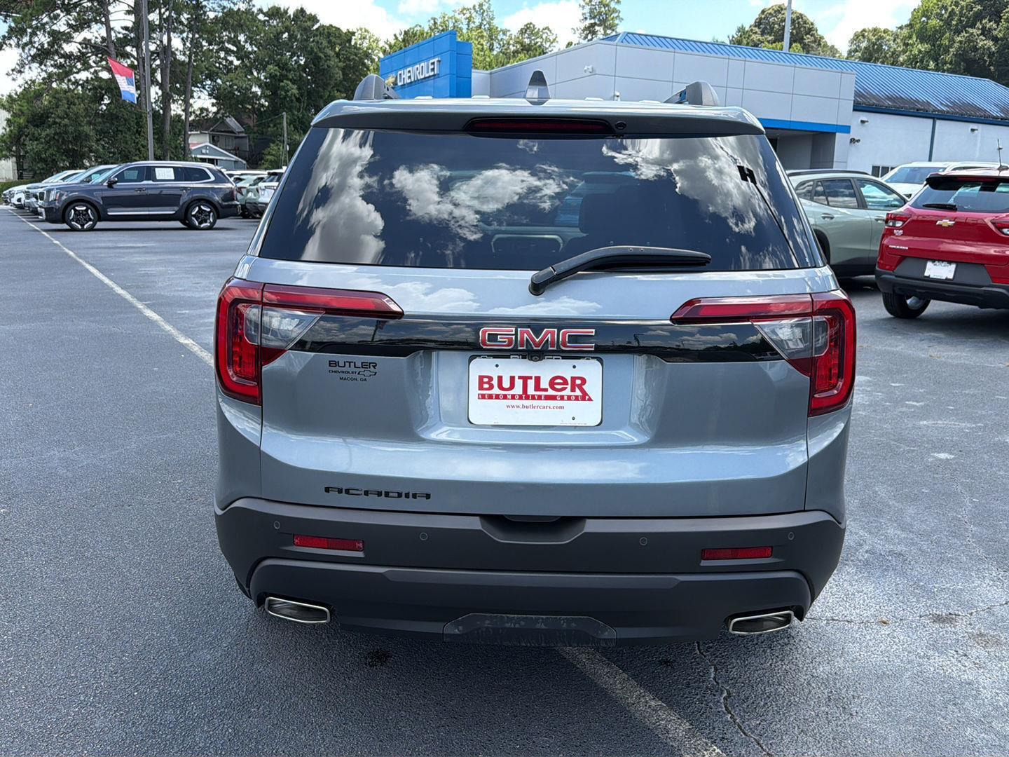 Used 2021 GMC Acadia Sedan