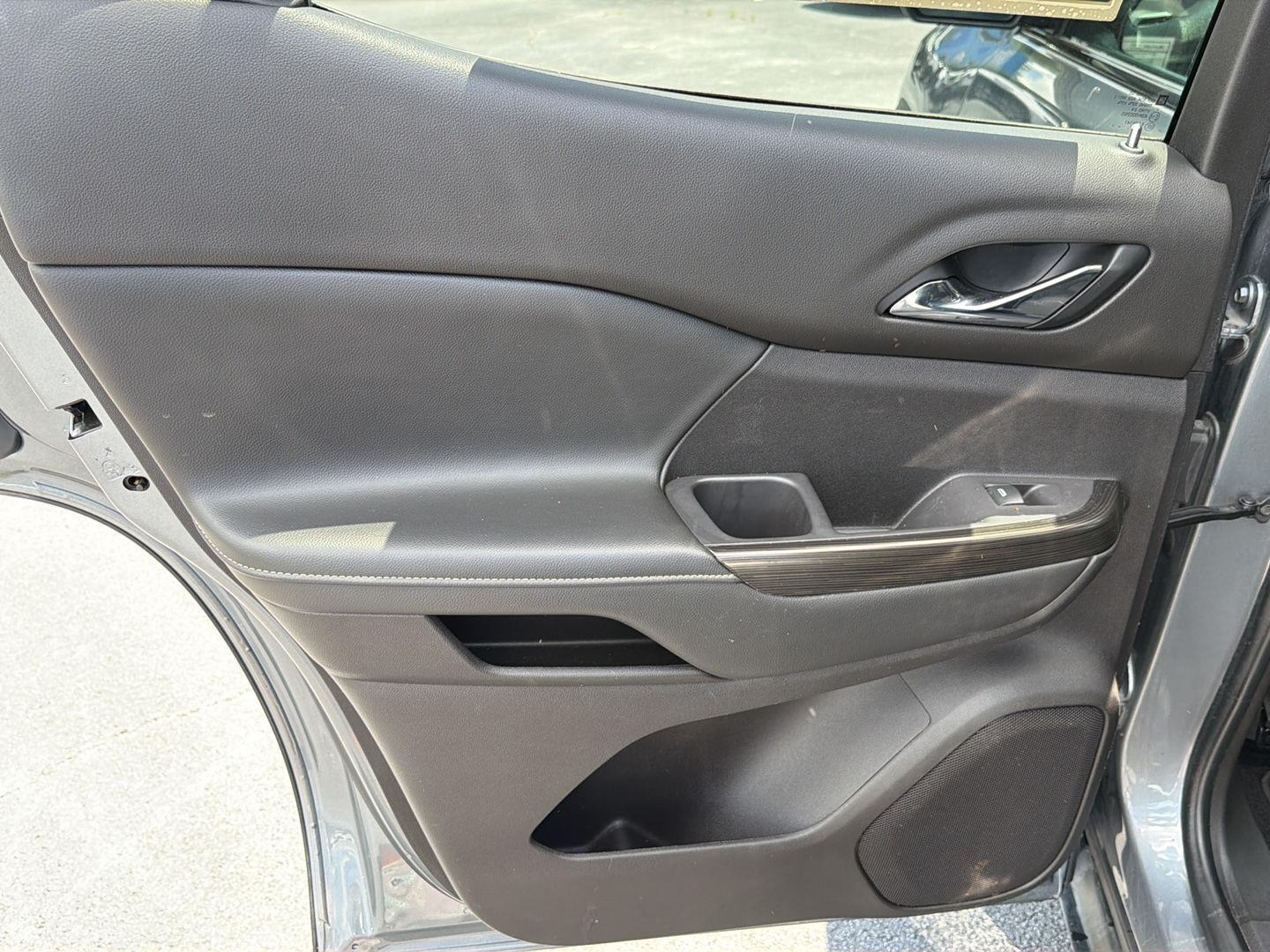 Used 2021 GMC Acadia Sedan