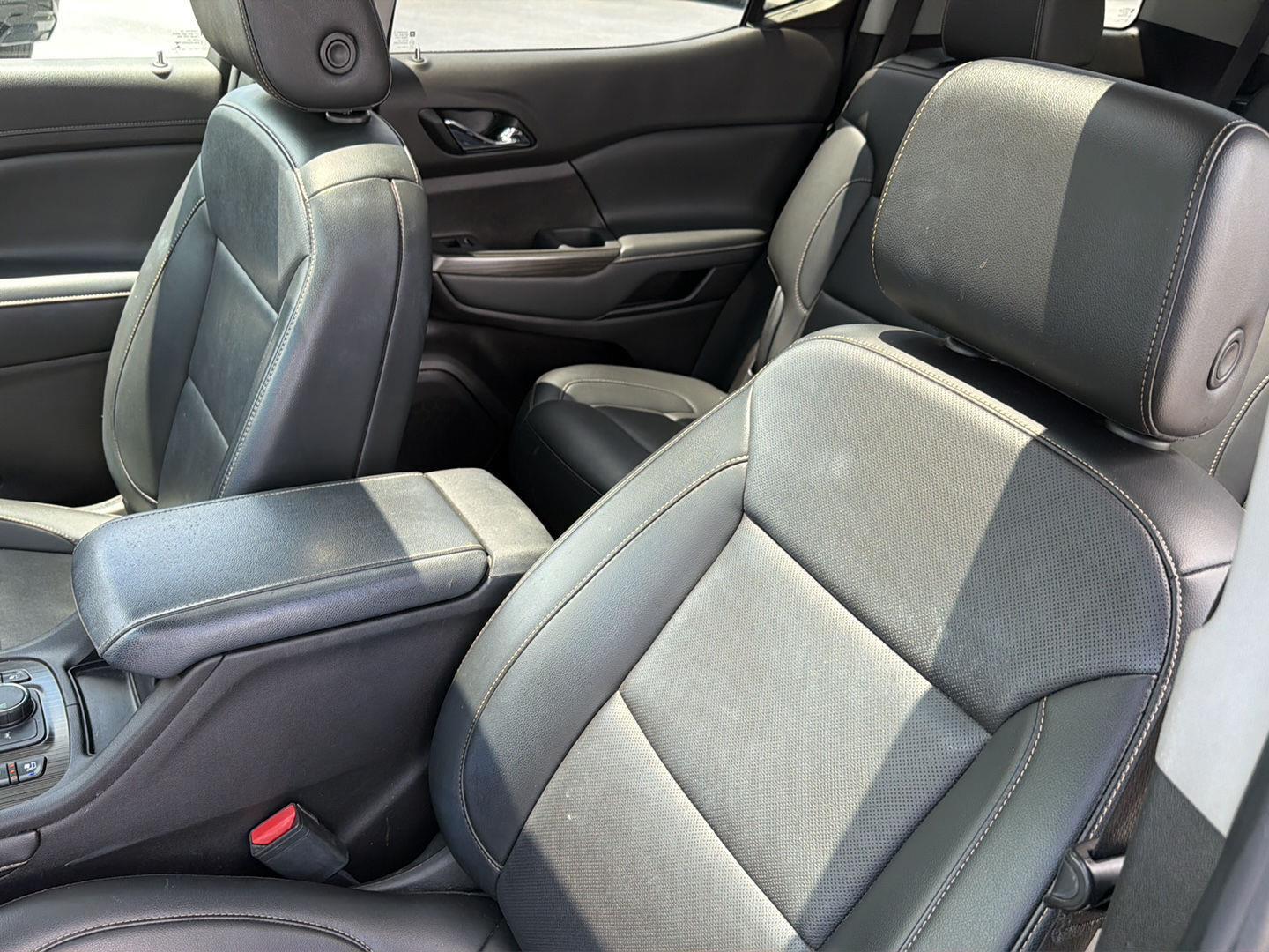Used 2021 GMC Acadia Sedan