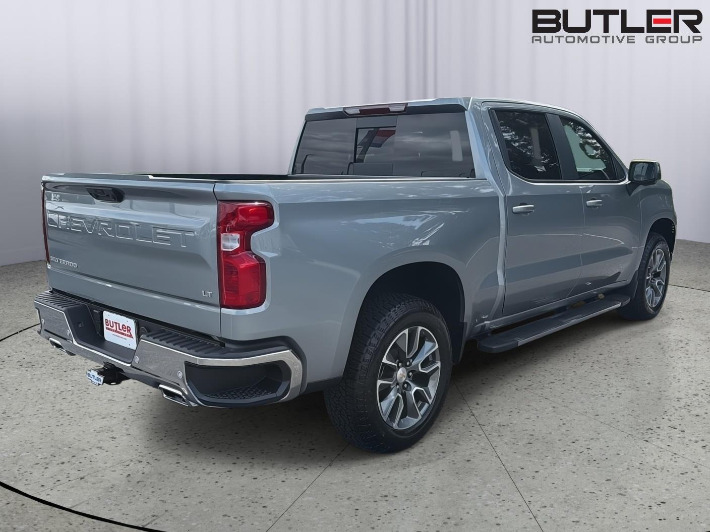 New 2026 Sterling Gray Metallic Chevrolet LT image 6