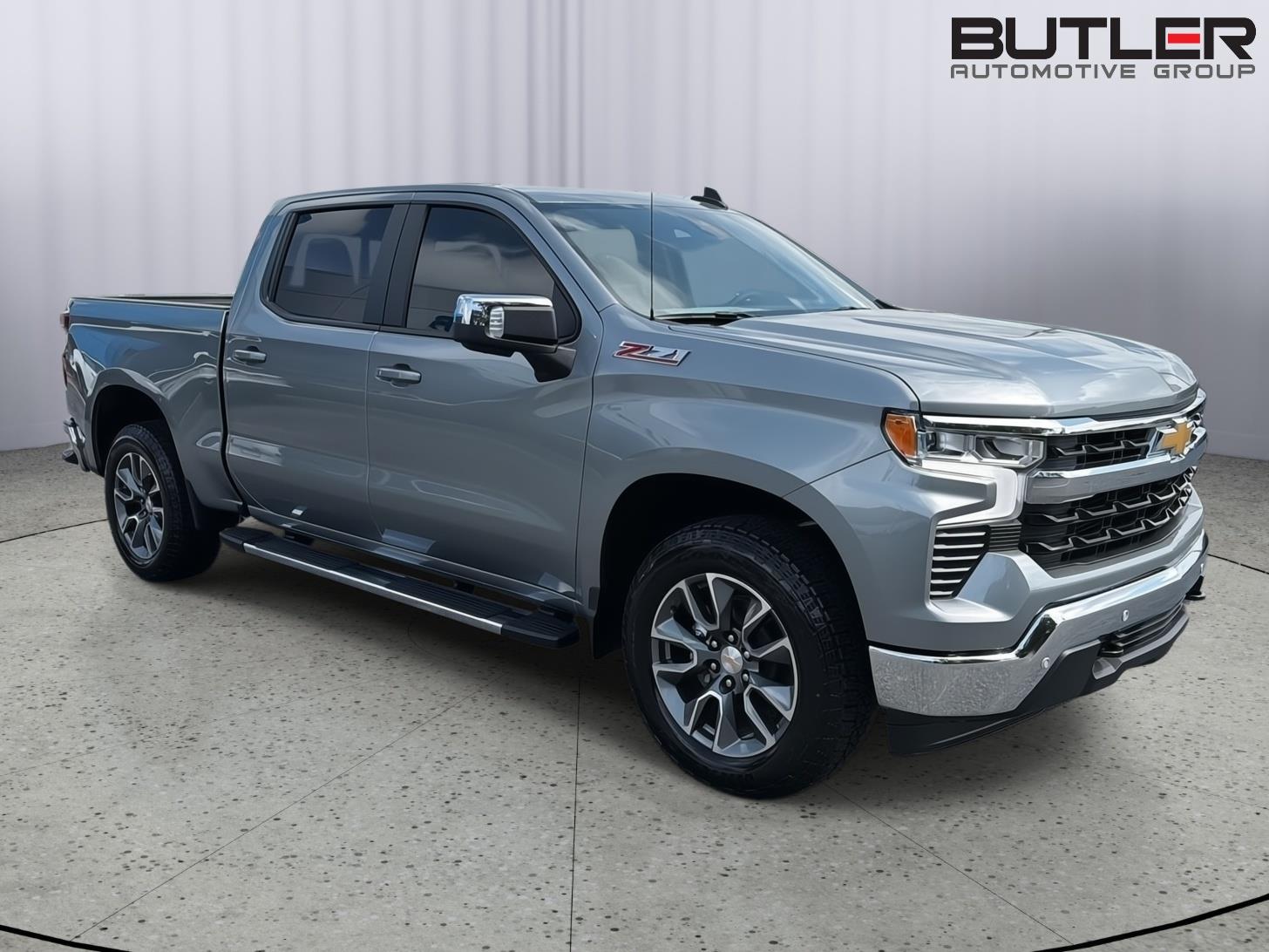 New 2026 Sterling Gray Metallic Chevrolet LT image 8