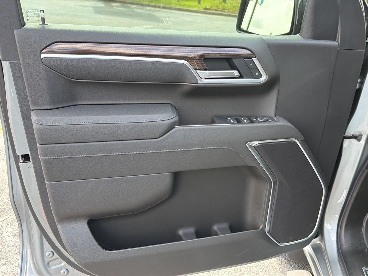 New 2026 Sterling Gray Metallic Chevrolet LT image 16