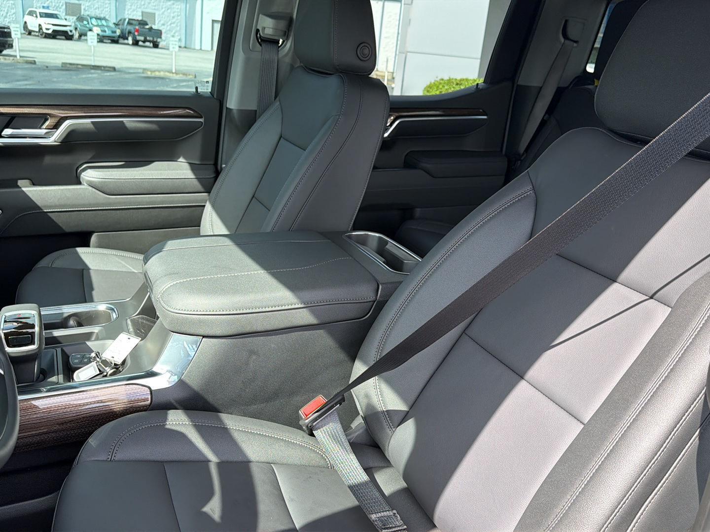 New 2026 Sterling Gray Metallic Chevrolet LT image 32