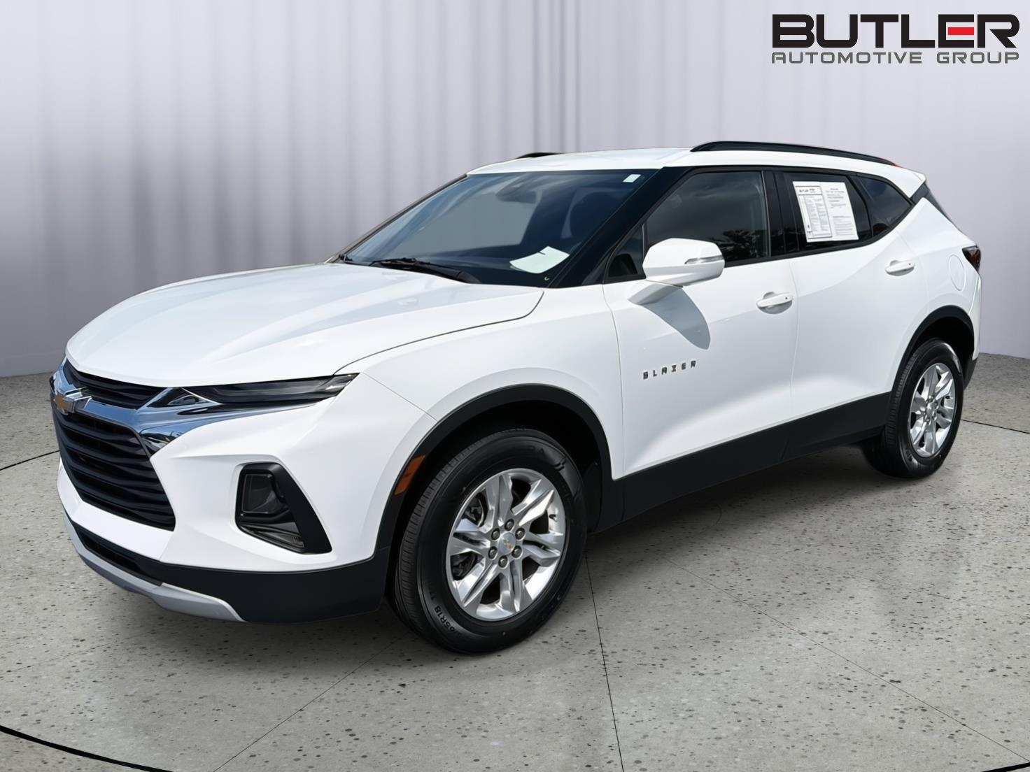 Summit White 2022 Chevrolet Blazer SUV / Crossover Front-Wheel Drive 9-Speed Automatic