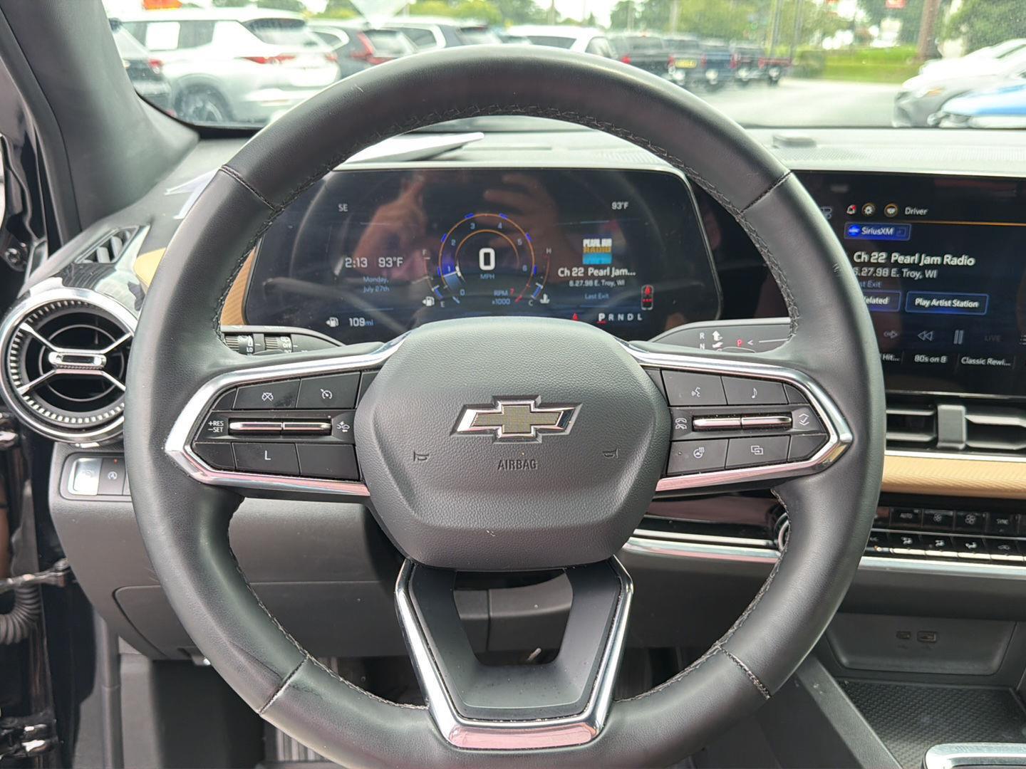 Used 2025 Chevrolet Equinox SUV