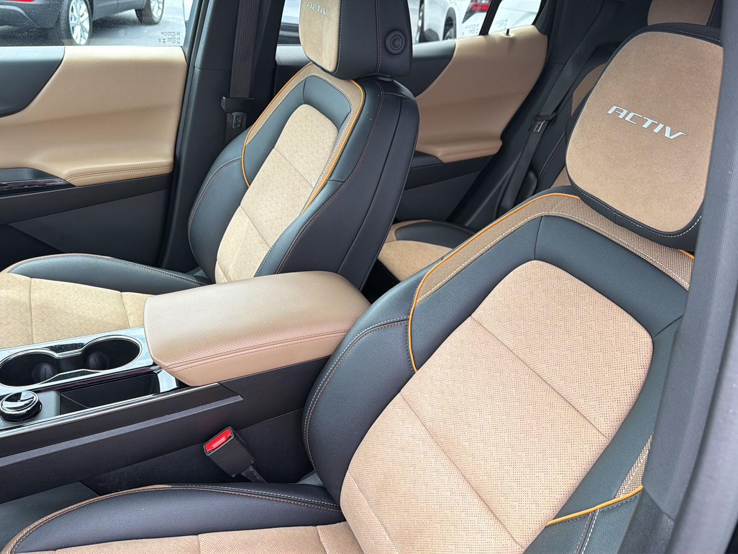 Used 2025 Chevrolet Equinox SUV