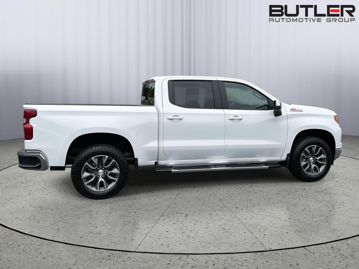 New 2026 Summit White Chevrolet LT image 7