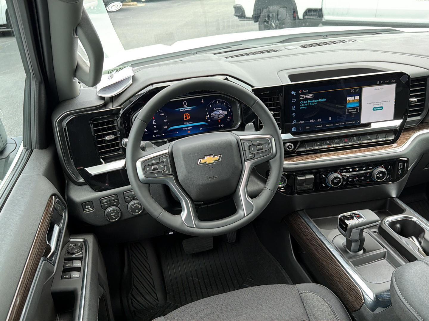 New 2026 Summit White Chevrolet LT image 18