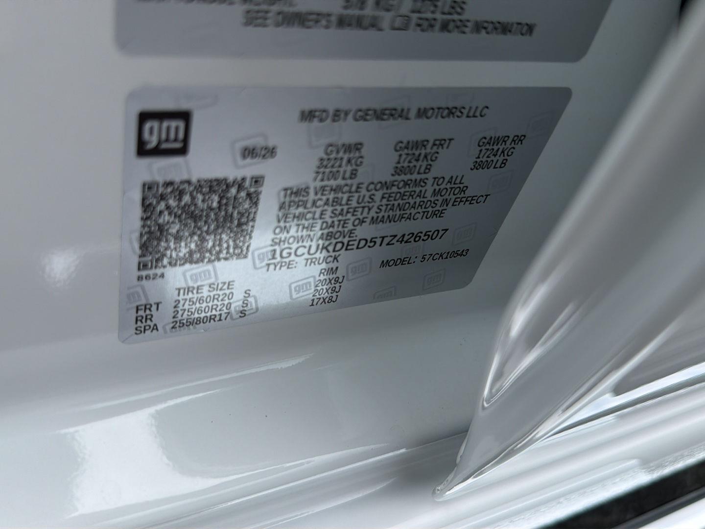 New 2026 Summit White Chevrolet LT image 35