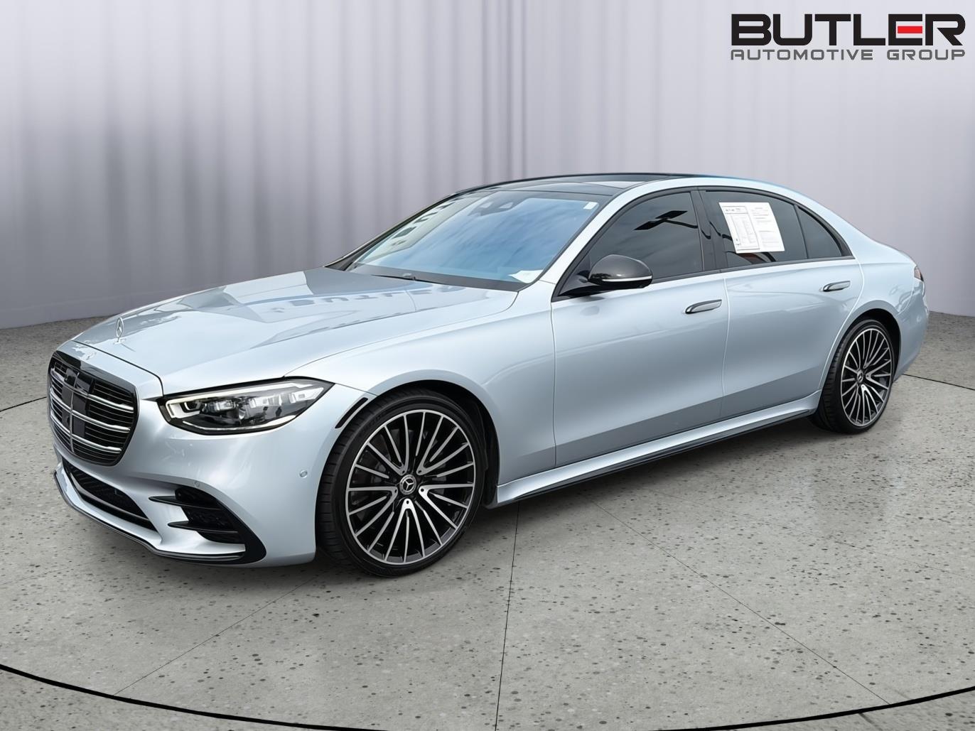 Used 2022 Cirrus Silver Metallic Mercedes-Benz S 580 image 2