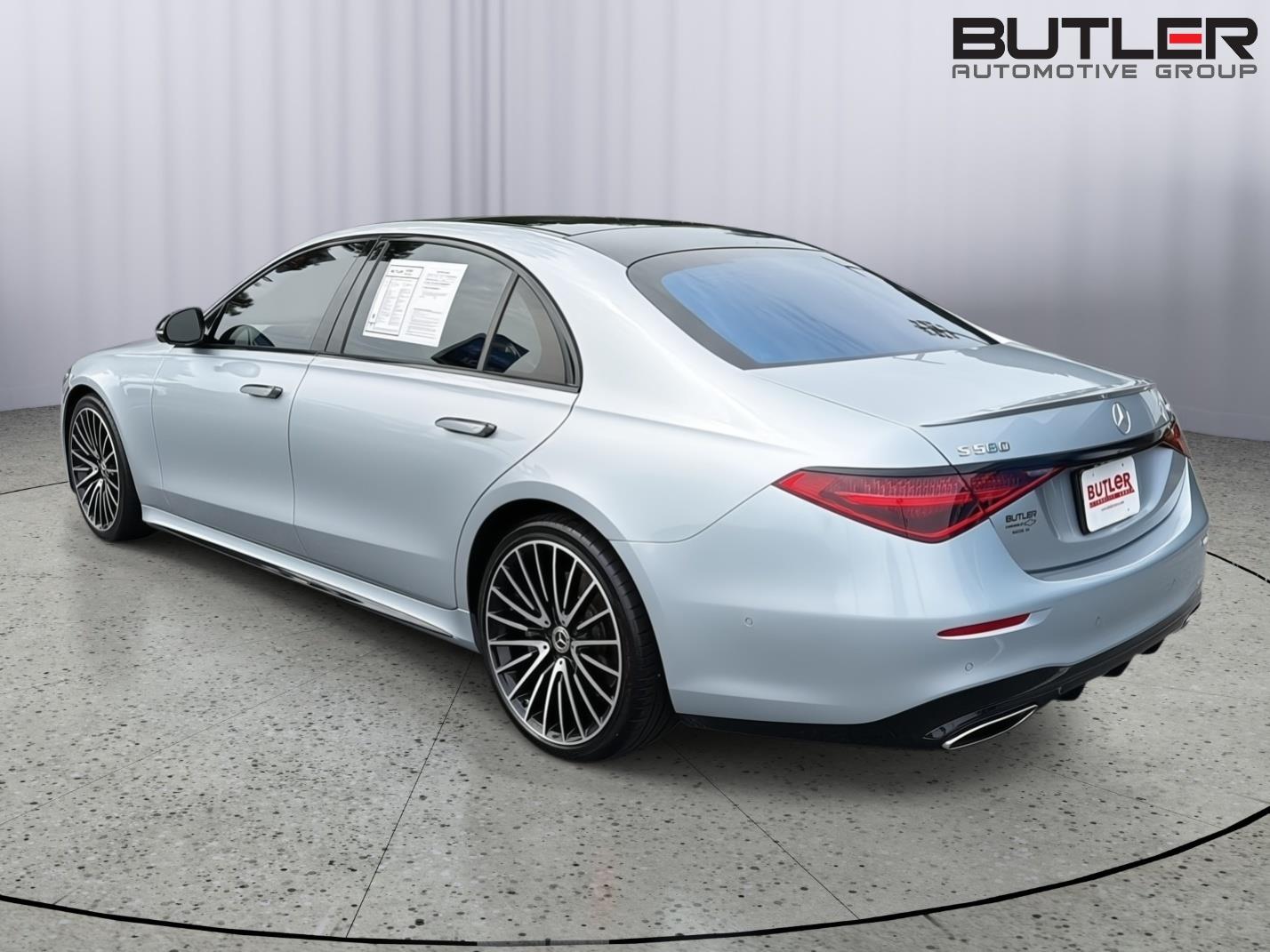 Used 2022 Cirrus Silver Metallic Mercedes-Benz S 580 image 4