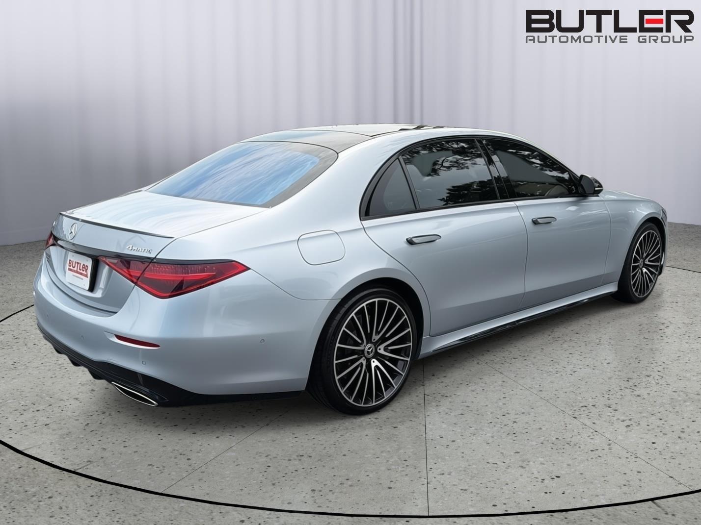 Used 2022 Cirrus Silver Metallic Mercedes-Benz S 580 image 6