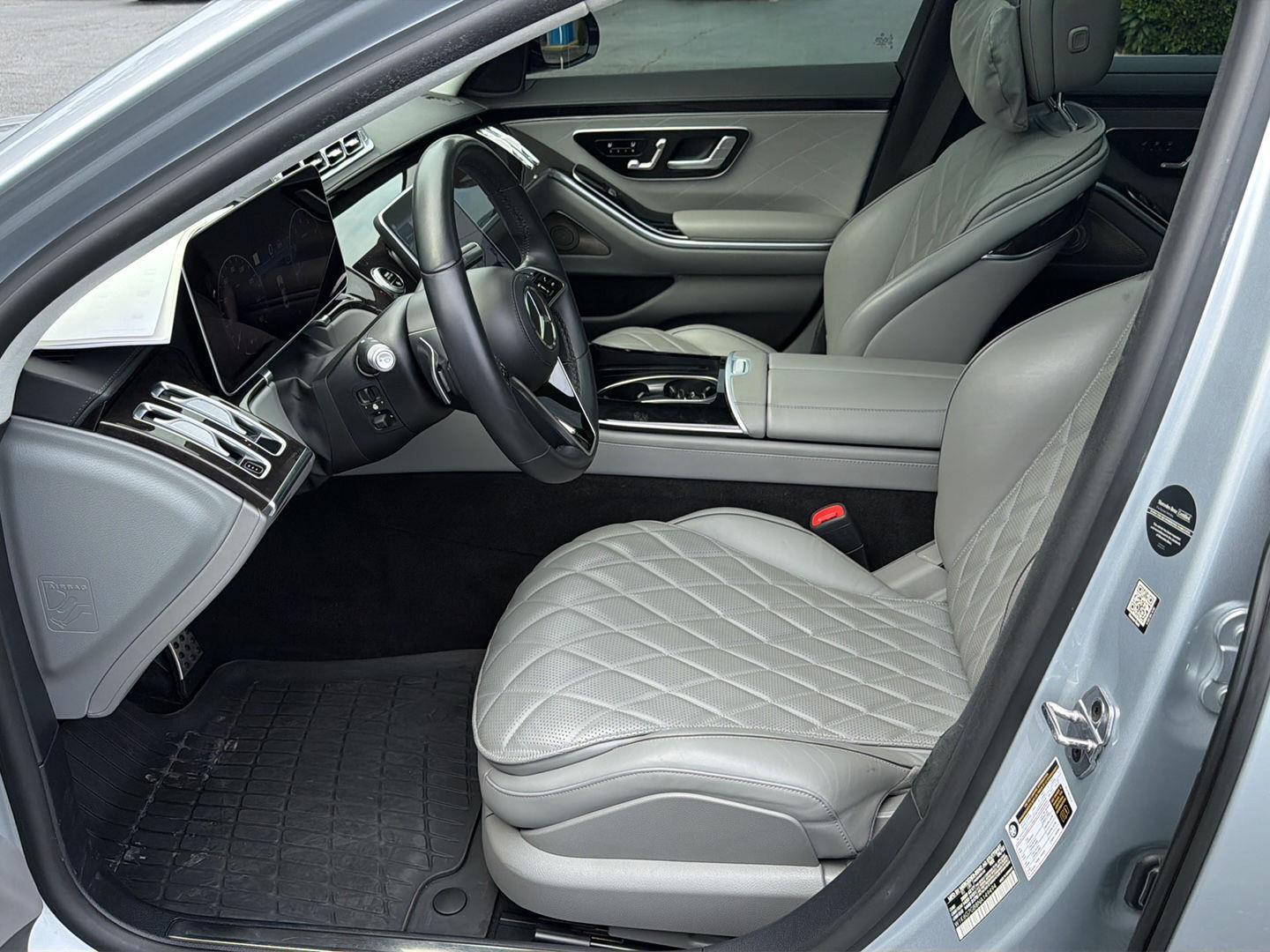Used 2022 Cirrus Silver Metallic Mercedes-Benz S 580 image 10