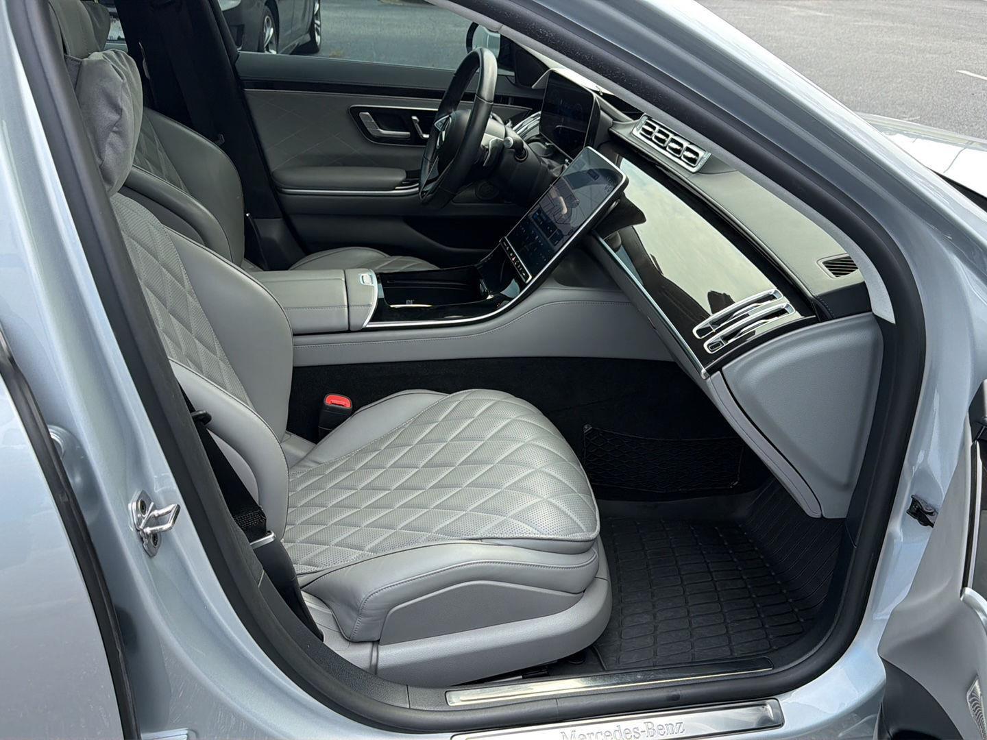 Used 2022 Cirrus Silver Metallic Mercedes-Benz S 580 image 14