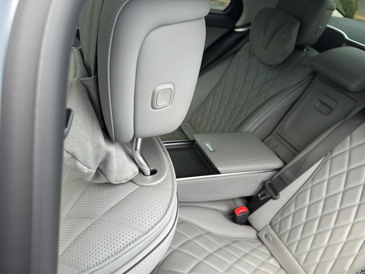 Used 2022 Cirrus Silver Metallic Mercedes-Benz S 580 image 29