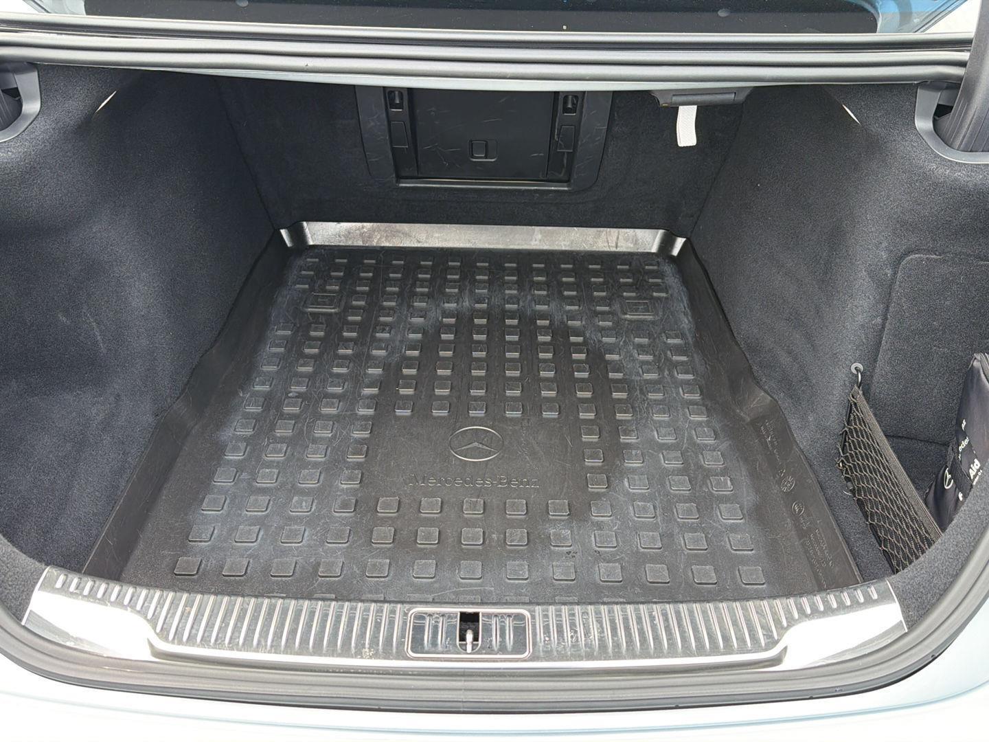 Used 2022 Cirrus Silver Metallic Mercedes-Benz S 580 image 32