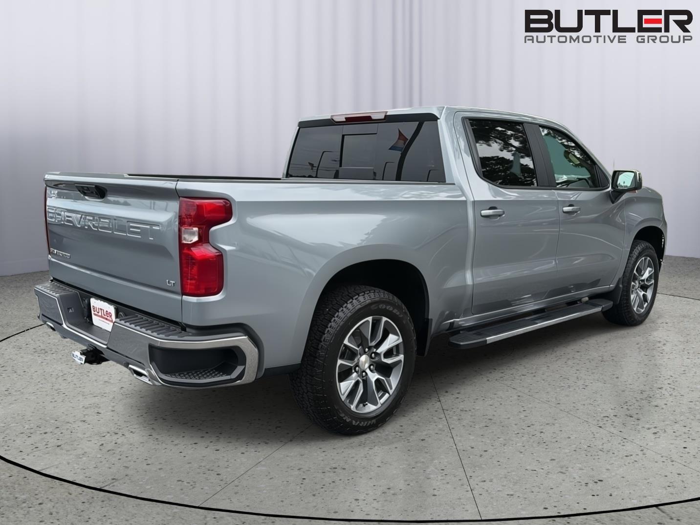 New 2026 Sterling Gray Metallic Chevrolet LT image 6