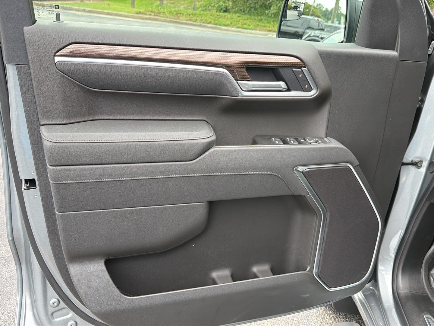 New 2026 Sterling Gray Metallic Chevrolet LT image 16