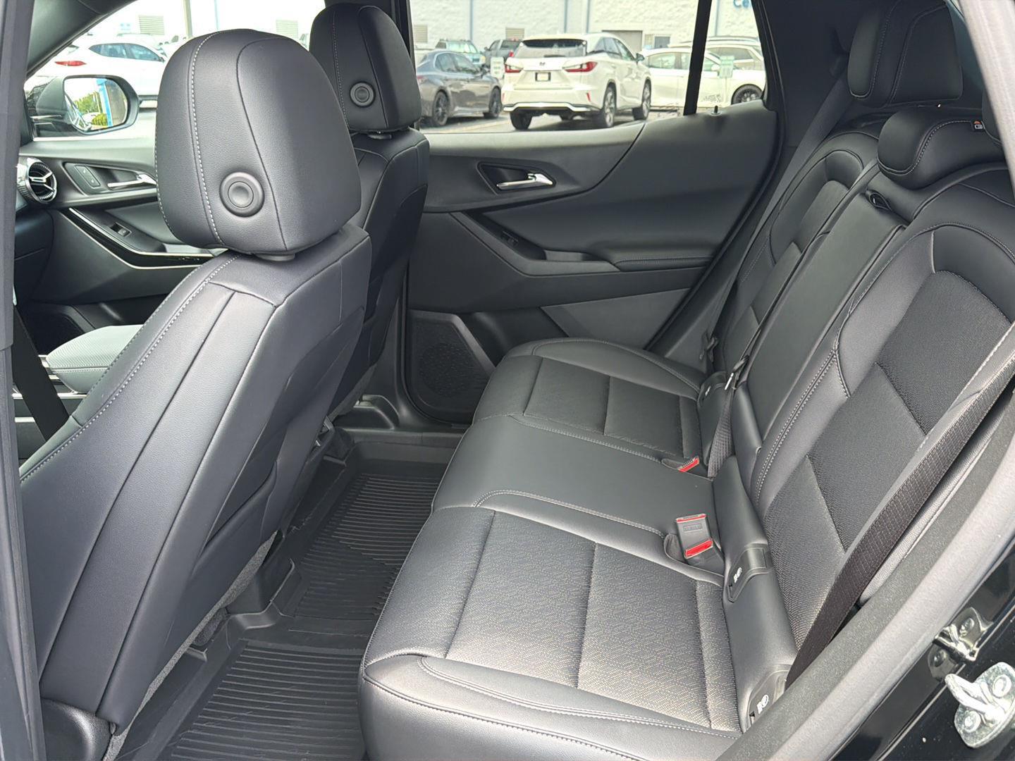New 2027 Mosaic Black Metallic Chevrolet FWD LT image 11