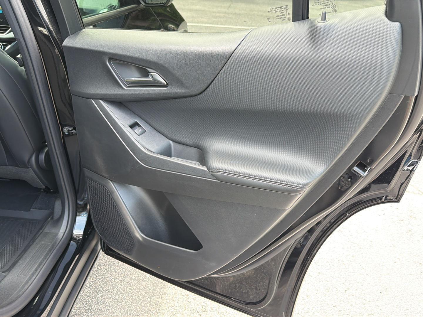 New 2027 Mosaic Black Metallic Chevrolet FWD LT image 15