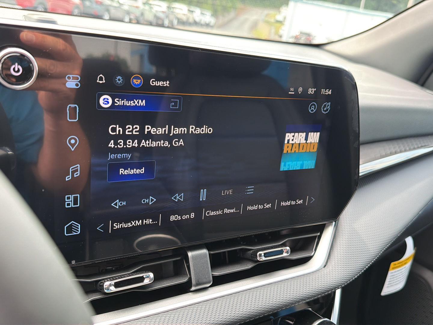 New 2027 Mosaic Black Metallic Chevrolet FWD LT image 23