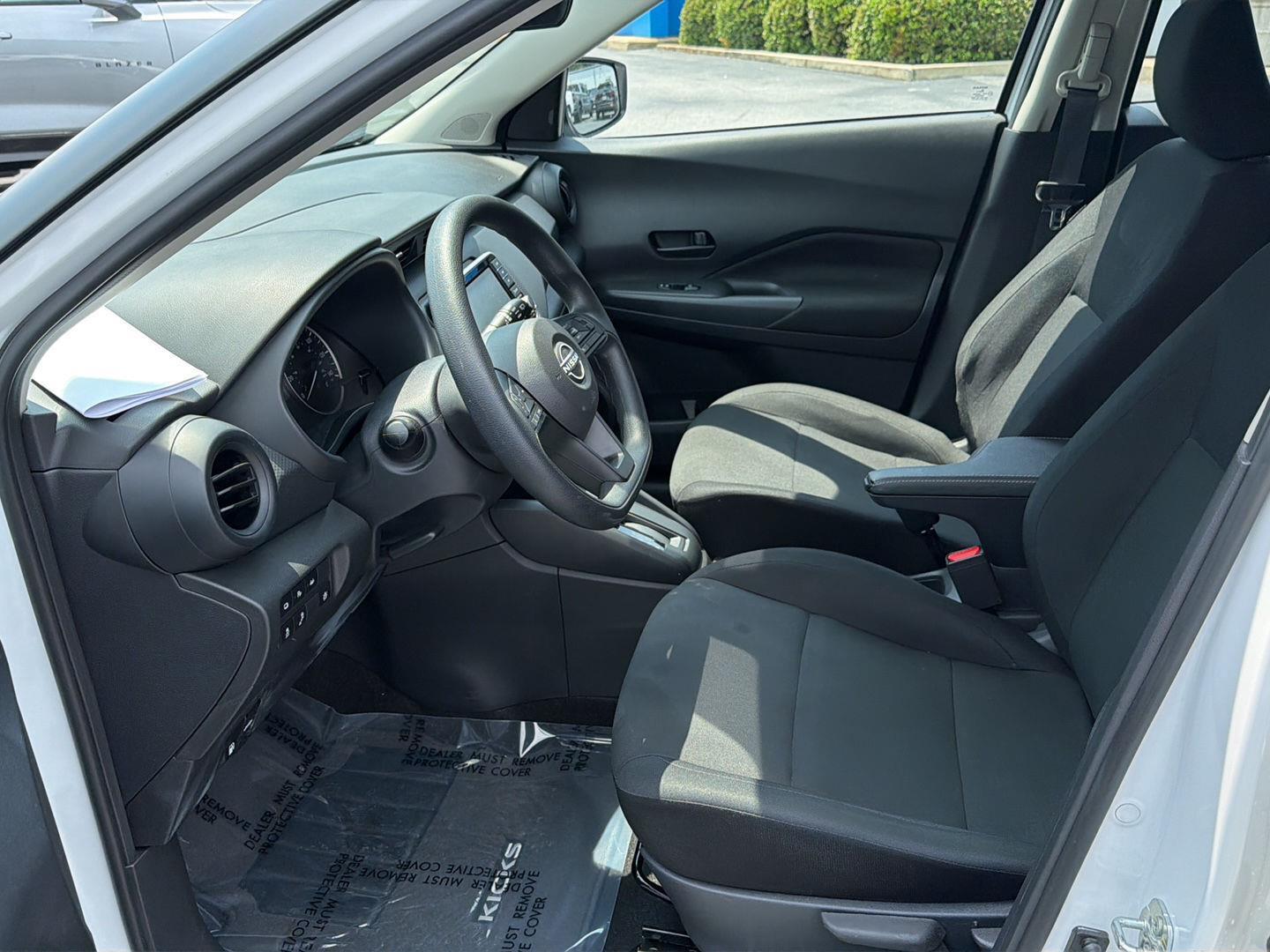 Used 2024 Nissan Kicks SUV