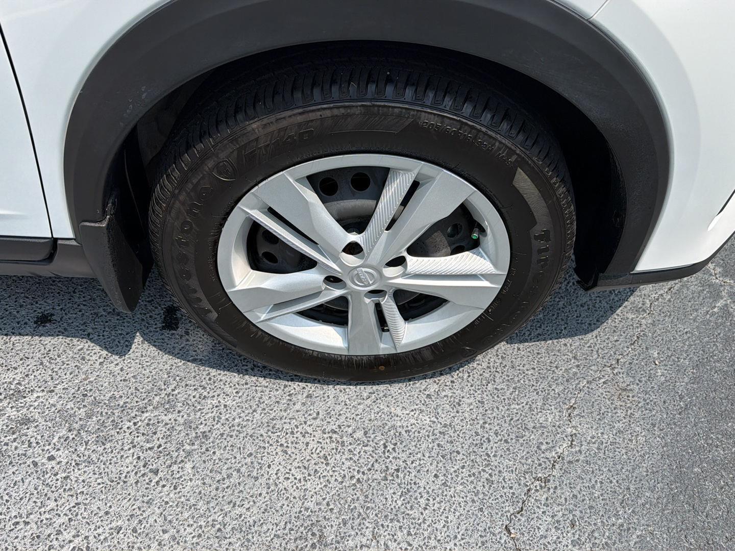 Used 2024 Nissan Kicks SUV