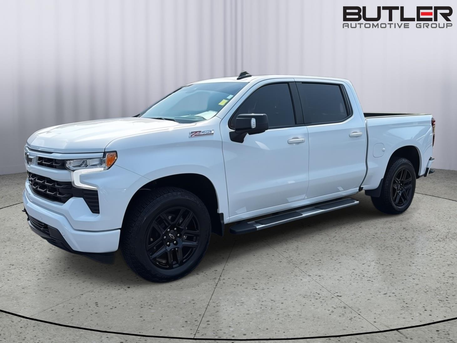 Summit White 2025 Chevrolet Silverado 1500 Pickup Truck Four-Wheel Drive Automatic