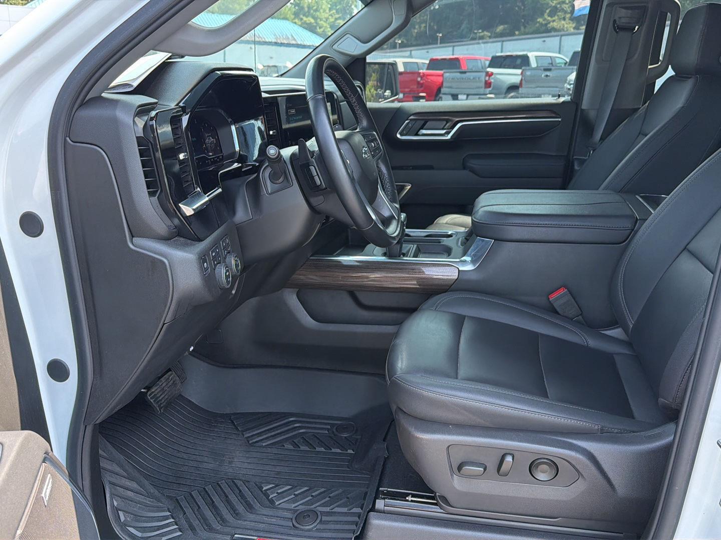 Used 2025 Chevrolet Silverado 1500 Truck