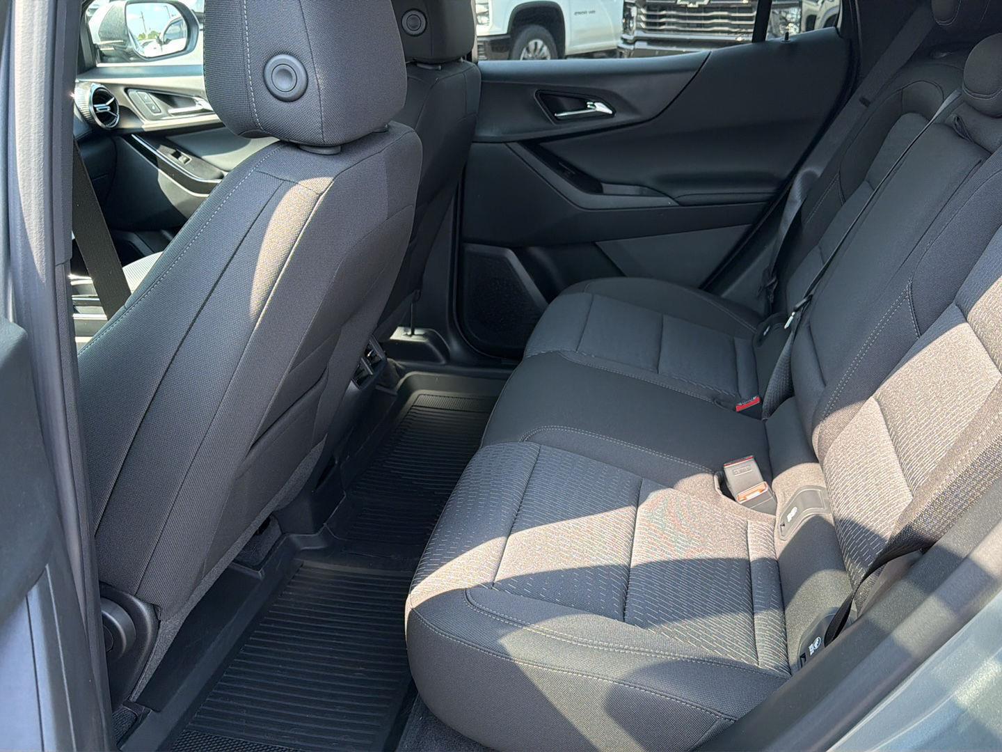 New 2027 Sterling Gray Metallic Chevrolet FWD LT image 11