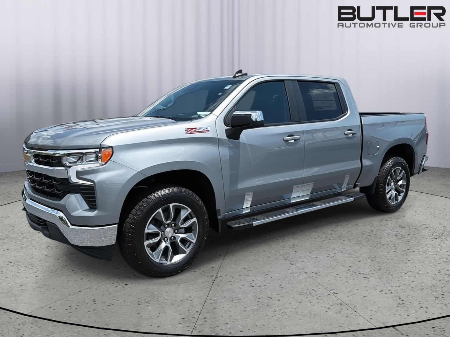 New 2026 Sterling Gray Metallic Chevrolet LT image 2