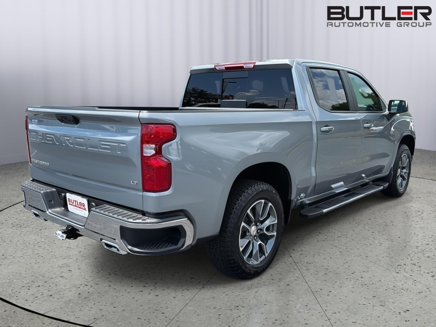 New 2026 Sterling Gray Metallic Chevrolet LT image 6