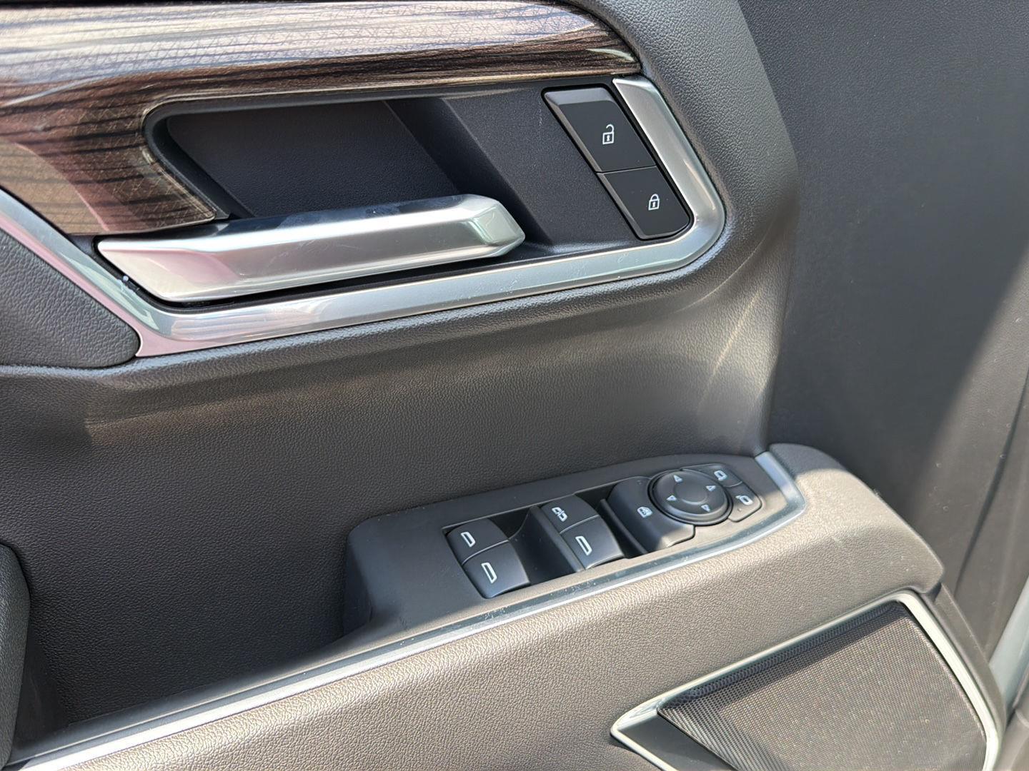 New 2026 Sterling Gray Metallic Chevrolet LT image 32