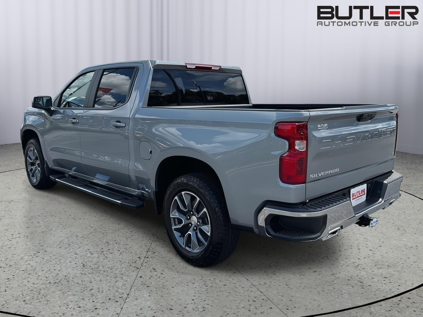 New 2026 Sterling Gray Metallic Chevrolet LT image 4