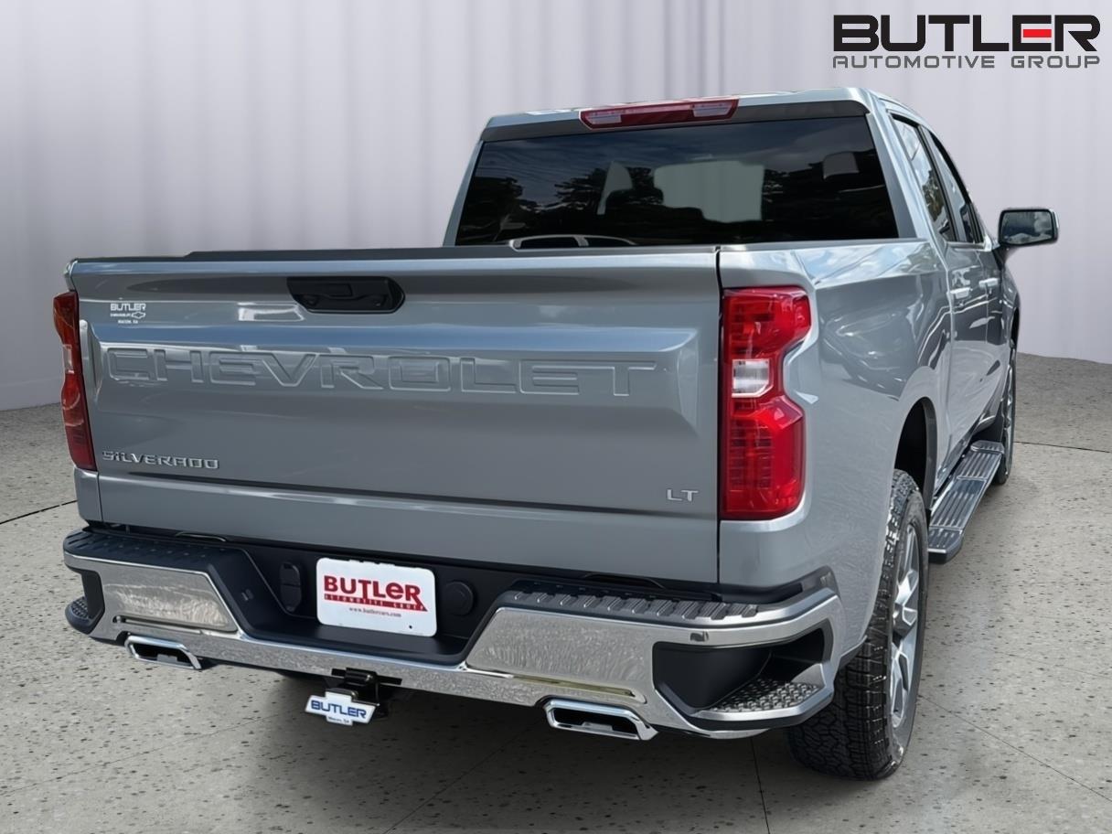 New 2026 Sterling Gray Metallic Chevrolet LT image 6