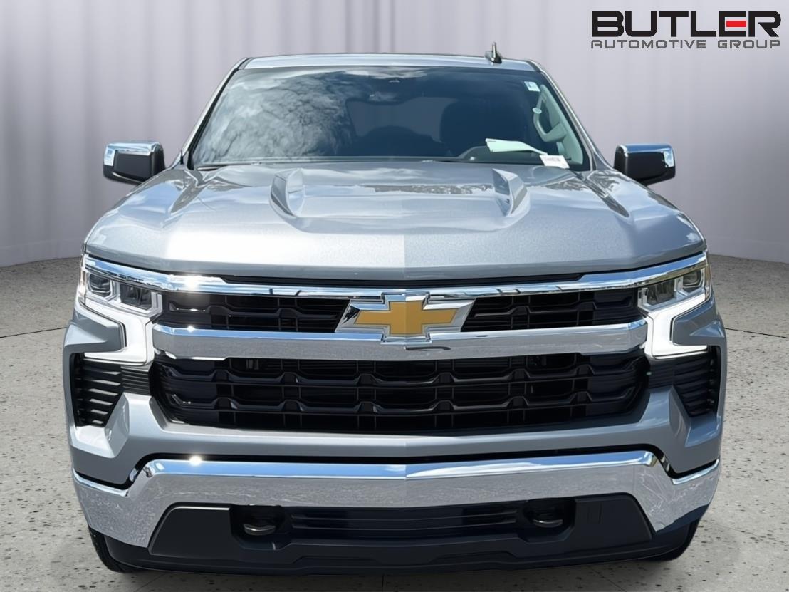 New 2026 Sterling Gray Metallic Chevrolet LT image 10