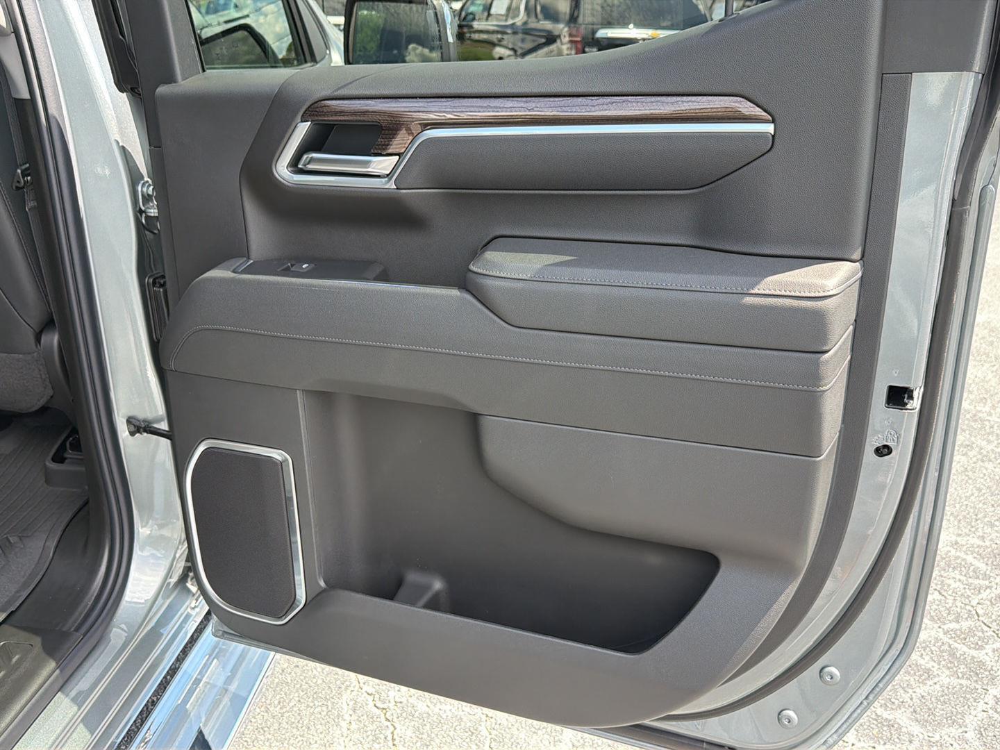 New 2026 Sterling Gray Metallic Chevrolet LT image 16