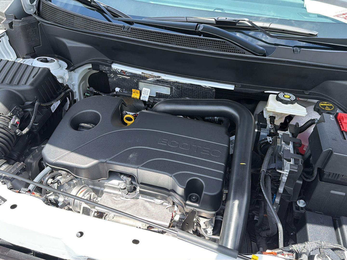 New 2026 Summit White Chevrolet FWD LT image 34