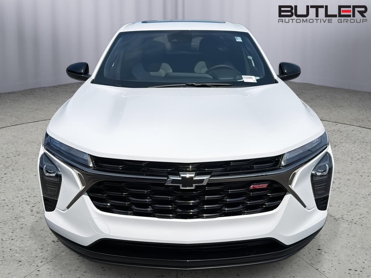 New 2026 Summit White Chevrolet 1RS image 9