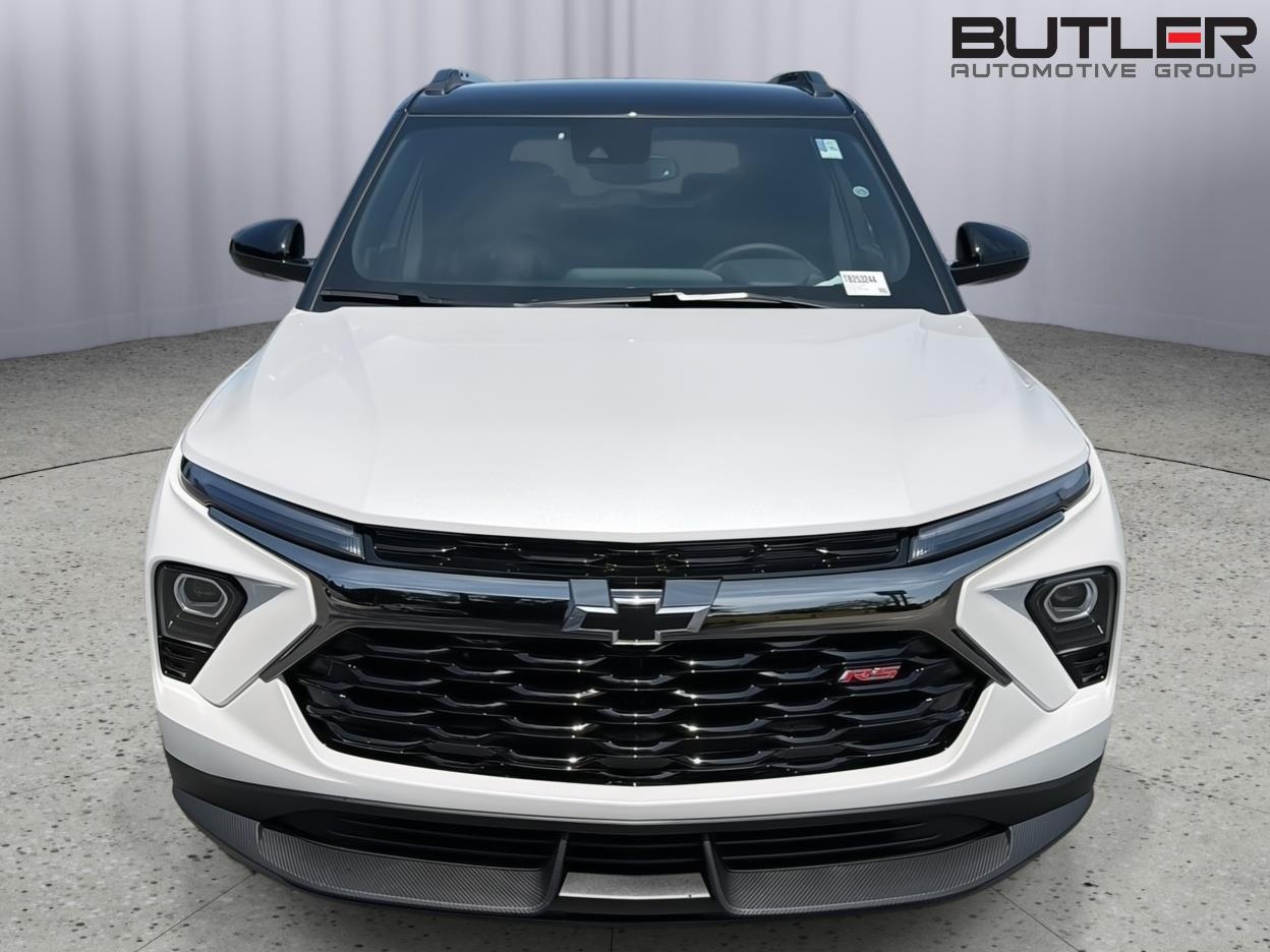 New 2026 Iridescent Pearl Tricoat Chevrolet RS image 17