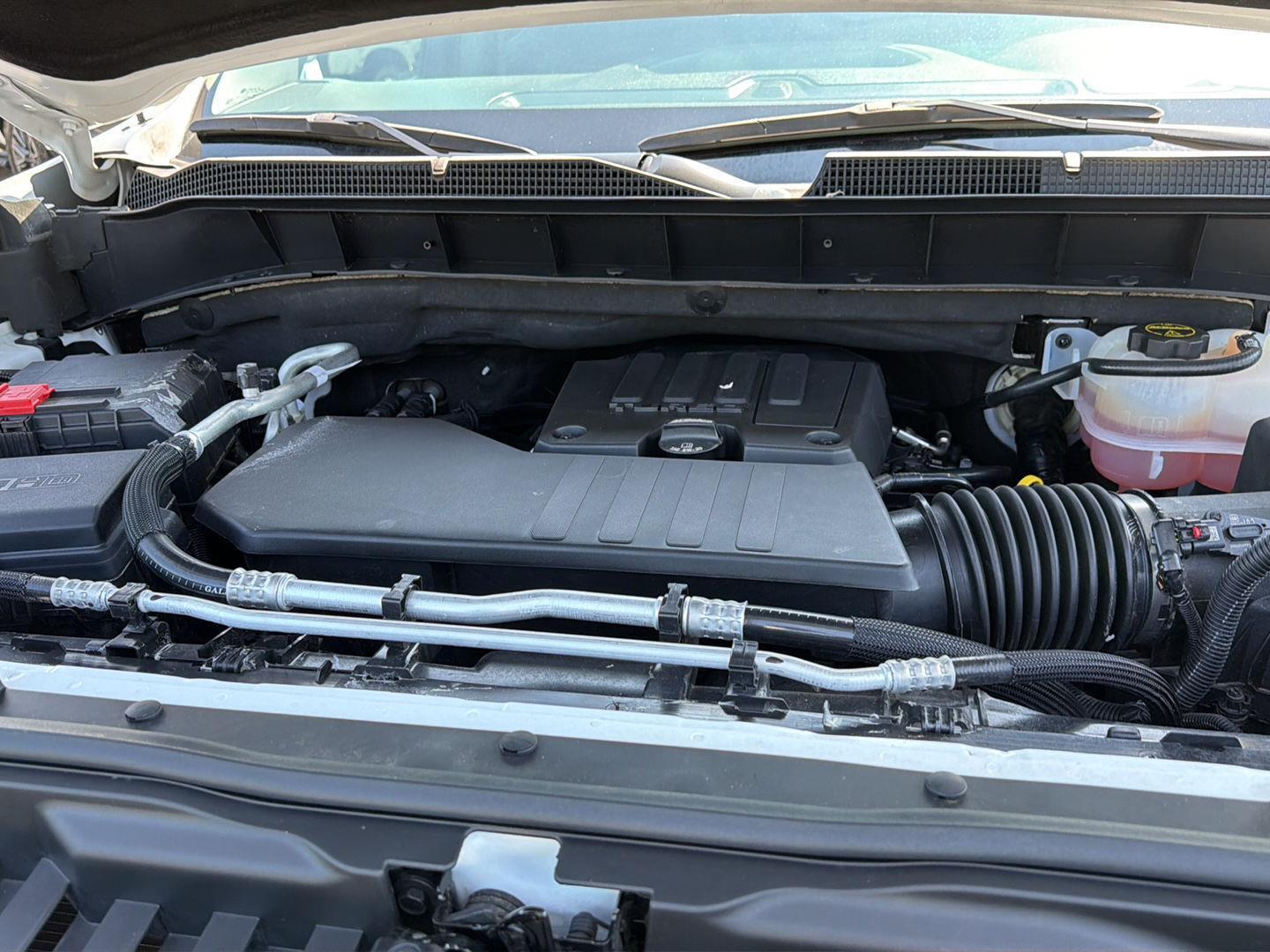 Used 2025 Summit White Chevrolet Custom image 30