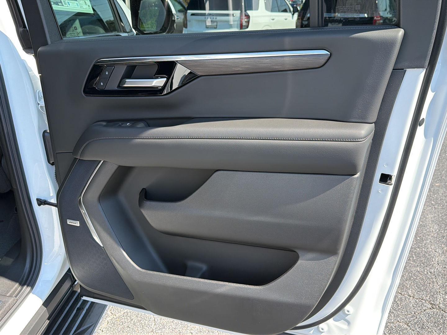 New 2026 Summit White Chevrolet LT image 17