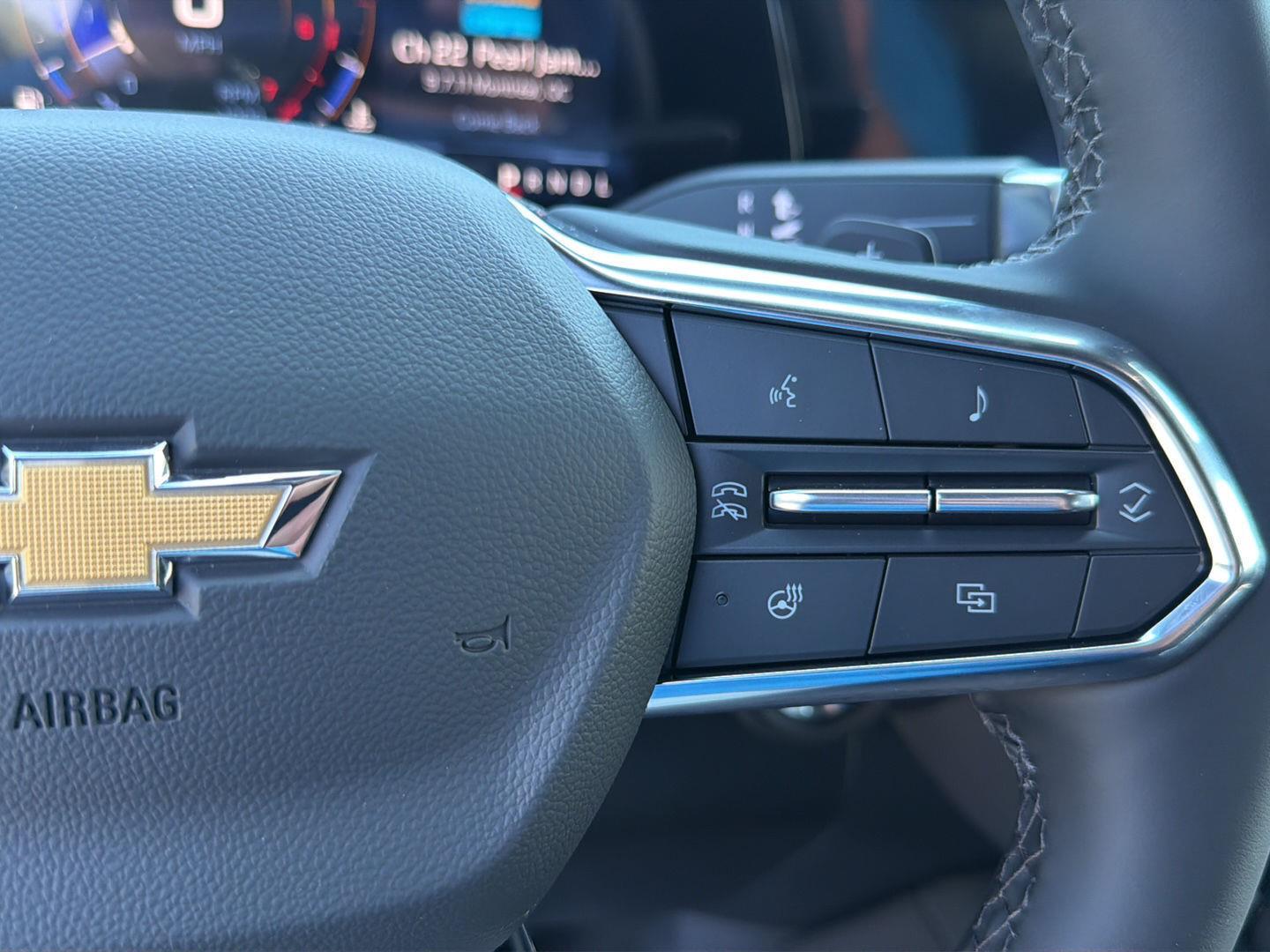 New 2026 Summit White Chevrolet LT image 24