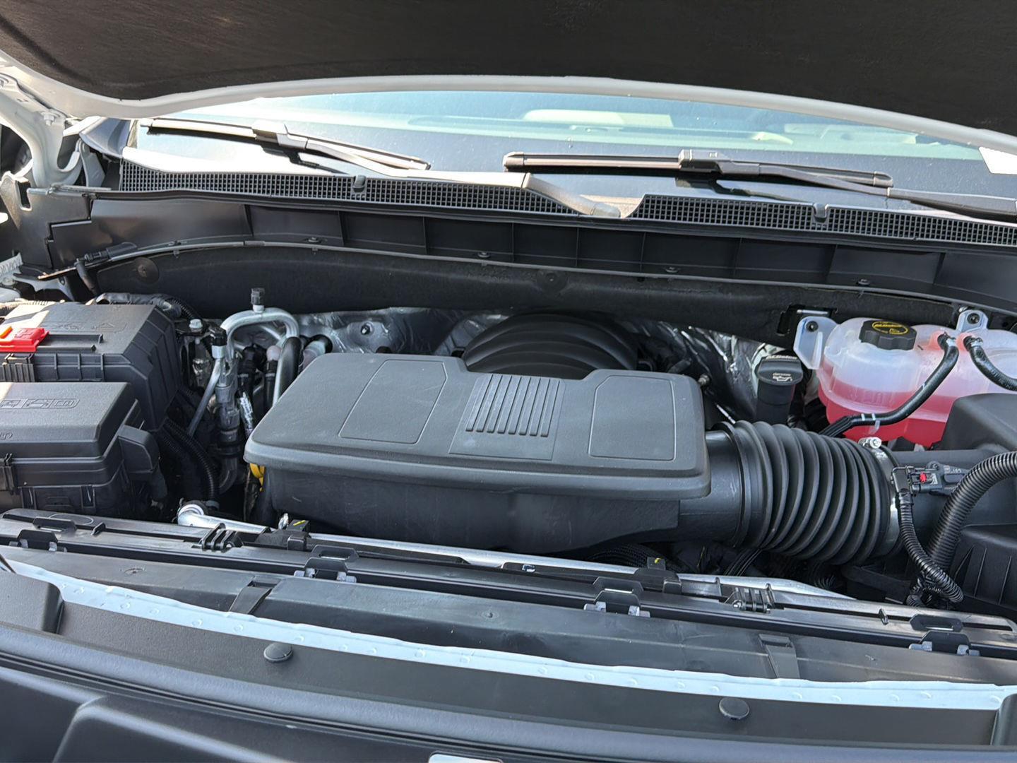 New 2026 Summit White Chevrolet LT image 37