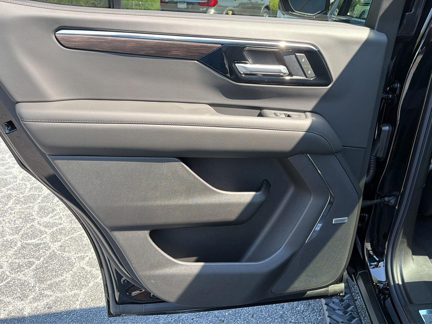 New 2026 Black Chevrolet Z71 image 20
